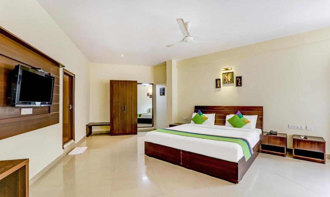 Treebo Trend Fort Mercara Nearby Madikeri Fort Exterior photo