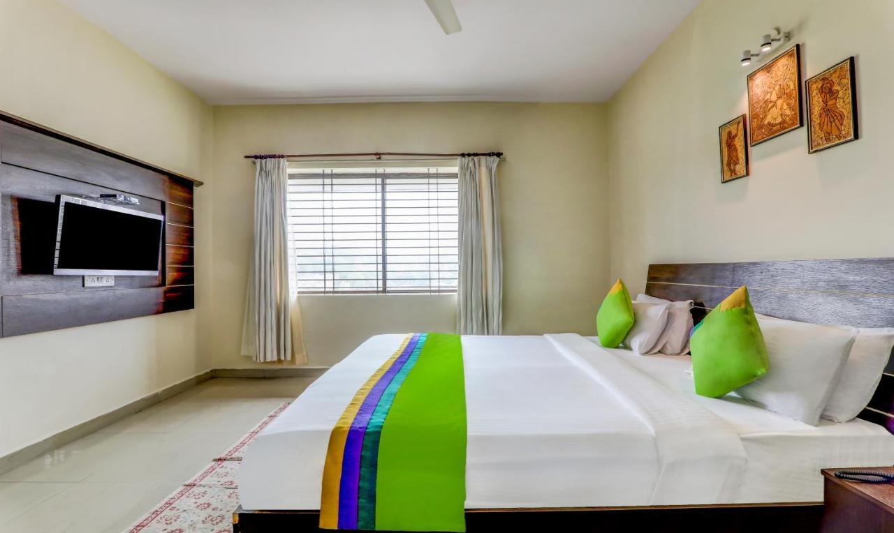 Treebo Trend Fort Mercara Nearby Madikeri Fort Exterior photo